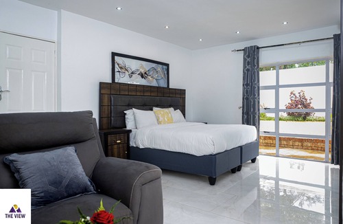 Chinhoyi Hotel | The View Luxury Guest House