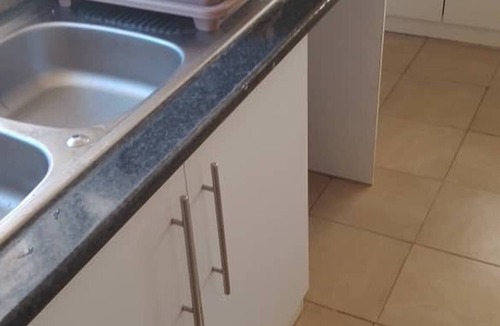 Lusaka House | Theos Holiday Home, Family-friendly Home Near KK Airport