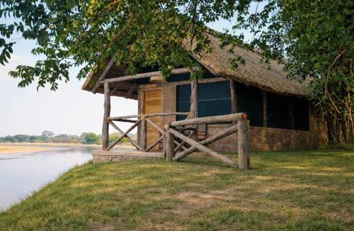Kakumbi Cabin | Thornicroft Lodge - South Luangwa