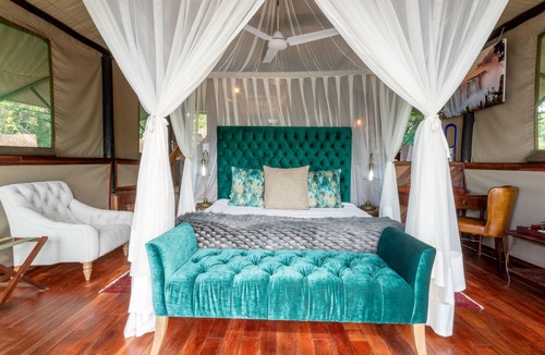 Livingstone Cabin | Tintswalo Siankaba