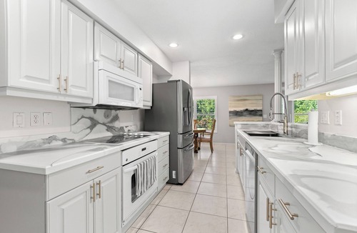 Longboat Key House | Tropical Escape–Private Pool Home Near the Sand Hy Tee on Longboat Key by RVA