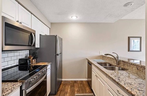 Harbor Springs Condo | Trout Creek Bunk House 28-Charming 3-bdrm/loft condo in Harbor Springs