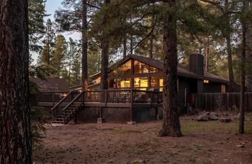 Kachina Village House | Twin Pines Cabin in the Woods