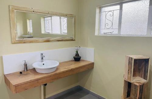 Bulawayo Apartment | Ultra modern 2 bedroomed apartment - 2082