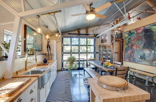 Lecompton Apartment | Unique Lecompton Studio w/Countryside Views