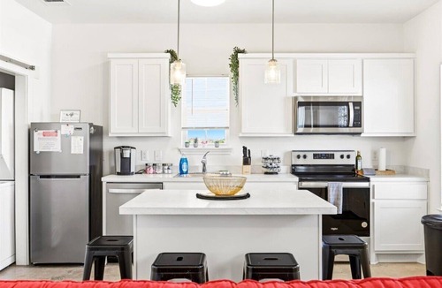 Denver Heights House | Unit 101 Family-friendly stay San Antonio 2BR for 6
