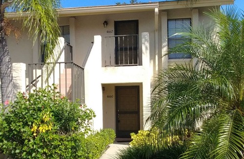 Braden River Condo | Updated 2bed/2bath end unit with gorgeous lake views!