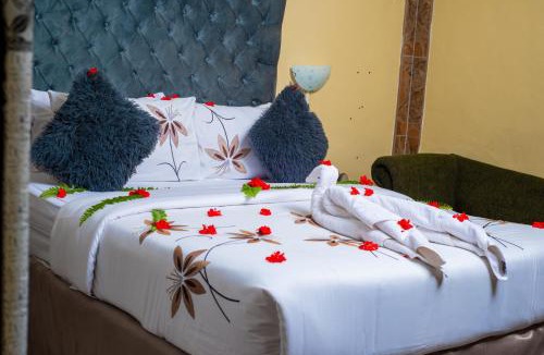 Bulawayo House | uPhondo Lodge