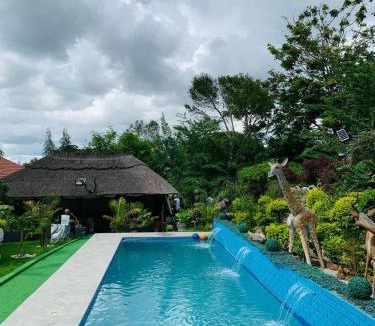 Bulawayo House | uPhondo Lodge