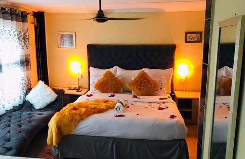 Bulawayo Cabin | uPhondo Lodge
