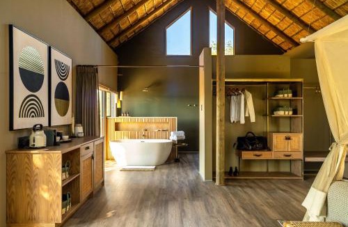 Victoria Falls Cabin | Victoria Falls River Lodge