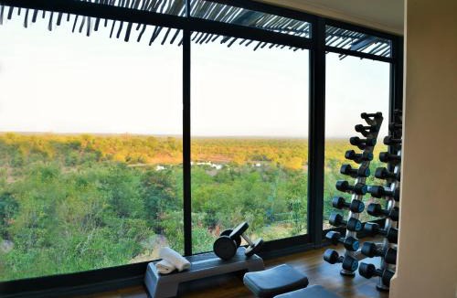 Victoria Falls Hotel | Victoria Falls Safari Lodge