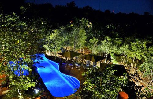 Victoria Falls Hotel | Victoria Falls Safari Club
