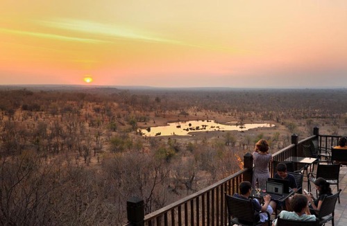 Victoria Falls Hotel | Victoria Falls Safari Suites