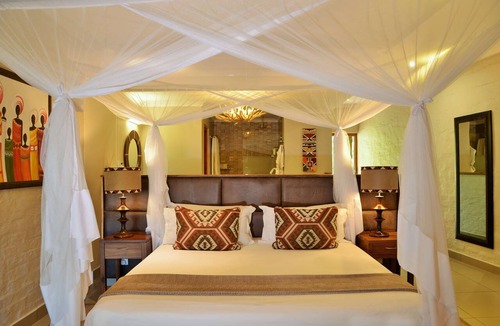 Victoria Falls Cabin | Victoria Falls Safari Club