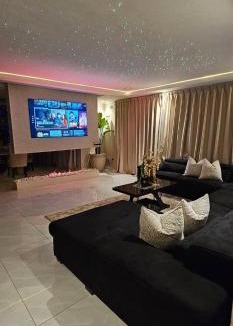Harare House | Villa De Luna in Avondale, Lomagundi Road