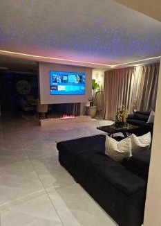 Harare House | Villa De Luna in Avondale, Lomagundi Road