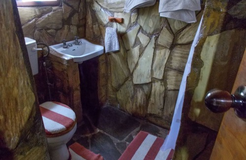 Lusaka Cabin | Village Rest Lodge