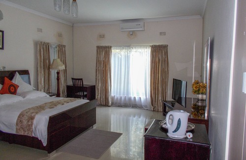 Lusaka Hotel | Waterfalls Hotel