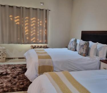 Victoria Falls House | Wild Haven Lodge