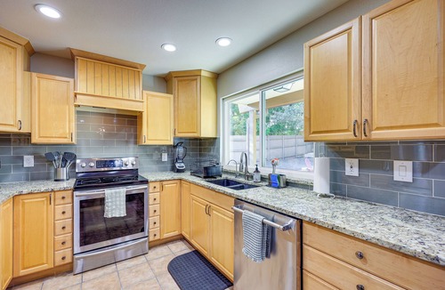 San Antonio House | Work, Explore & Unwind: Convenient San Antonio Gem