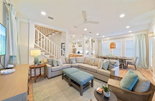 Seaside House | Wow Renovation, Nice Porches, & Tower, 4 Houses to Beach in Seaside + 2 Bikes