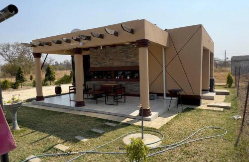 Lusaka House | WS guest house