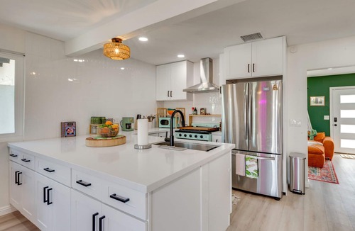 Palm Springs Cottage | Yard Games, Outdoor Kitchen: Palm Springs Retreat!