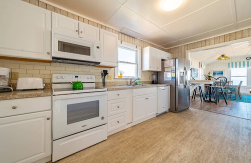 Carolina Dunes House | York - Duck, Carolina Dunes, Oceanfront, Ocean View, Hot Tub, Large Decks, Pets OK