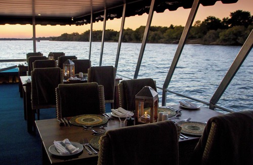 Victoria Falls Villa | Zambezi Family Lodge - Leopard Room