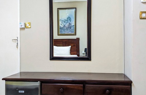 Victoria Falls House | Zambezi Family Lodge - Rhino Room