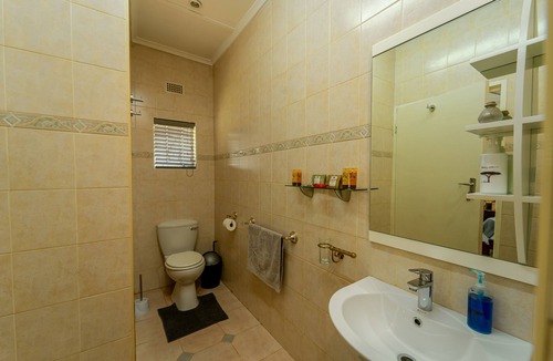 Victoria Falls House | Zambezi Family Lodge - Rhino Room