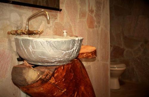 Chinhoyi Bed & Breakfast | Zebras Dazzle BnB Restaurant