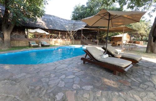 South Luangwa National Park Cabin | Zikomo Safari Camp