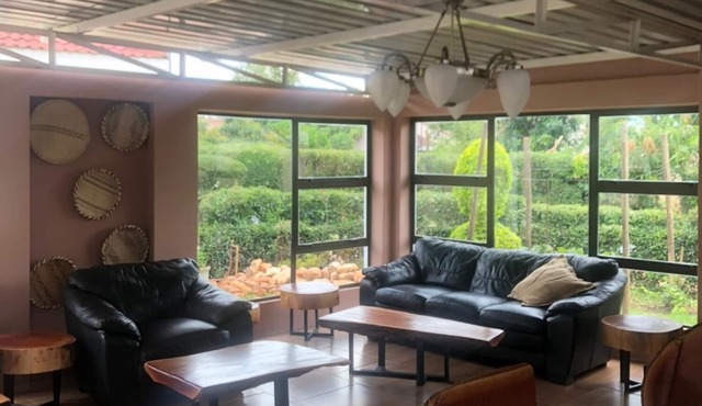 1 bed Apartment in Mount Pleasant Heights - 2013