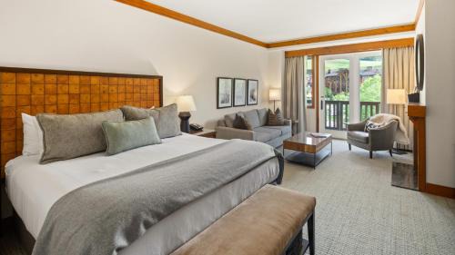 1332 Lodge At Spruce Peak Ski in Ski Out King Studio By Stowe Mountain Rentals