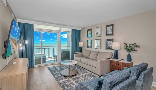 1BR Direct Ocean Front Suite Newly Renovated!