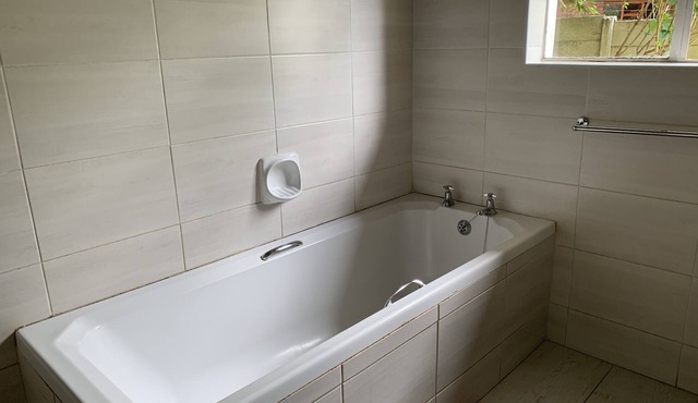 2 bedroom cottage in the leafy suburb of Greendale