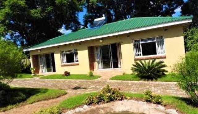 2 Bedroomed Apartment With En-suite and Kitchenette - 2067