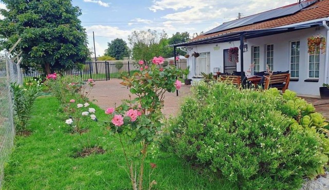 2Bed-4Guests-Garden-NearCentre&Attractions