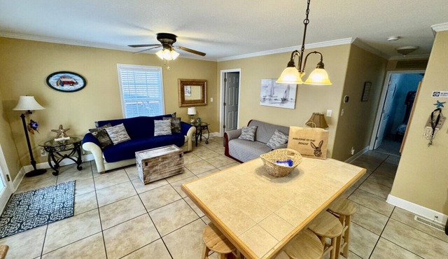 2BR/2BA Cottage-Golf Cart-Ocean Lakes-Pet-Friendly