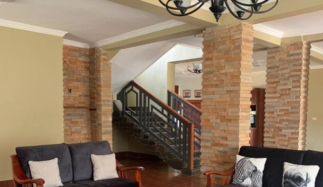 3 bedrooms in an apartment in Mass Media