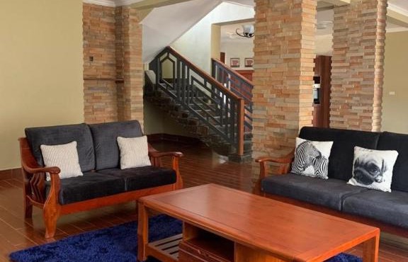 3 bedrooms in an apartment in Mass Media