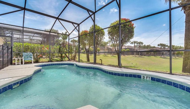 4 bedrooms pool home close to Disney Calabay