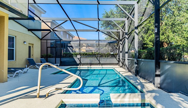 5BR Solterra Resort Villa w/Private Pool, Spa & Games Room – Sleeps 10