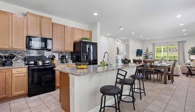 7500-8-ma-well Equipped Home