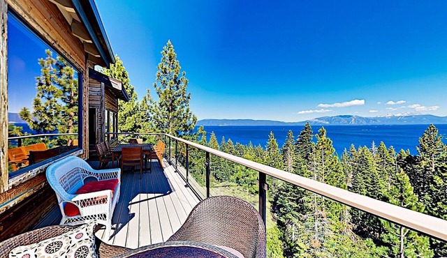 Above Meeks Bay, Spacious and Beautiful, 180-degree Lake Views. Sunnyview Lodge By Tahoe Time VR