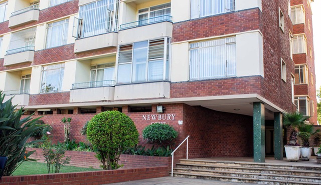 Apartment Sleeps 4, 2 Baths, Free Parking