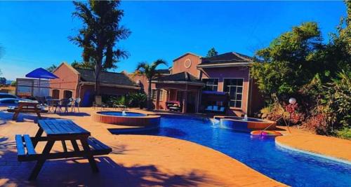 Aqua Villa & venue