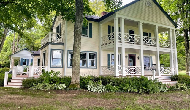 Beautiful and Spacious home in Roaring Brook with views of Little Traverse Bay